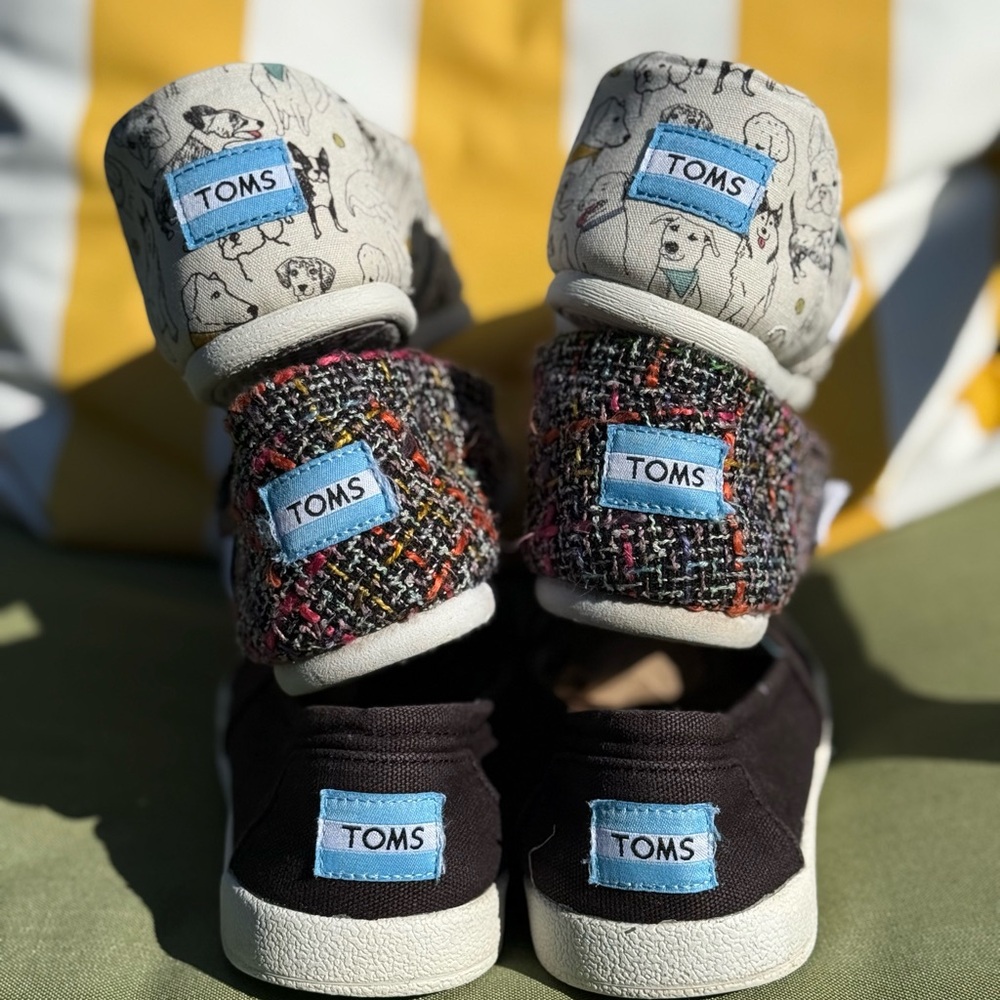 TOMS Shoe Bundle: Women’s Size 7